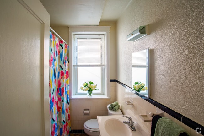 Bathroom B110 - Parkwood Manor Apartments