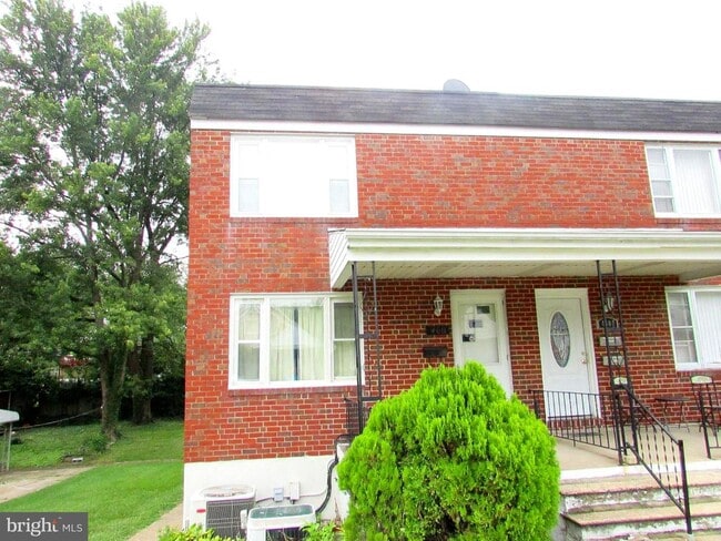 Photo - 4611 Parkwood Ave Unidad A