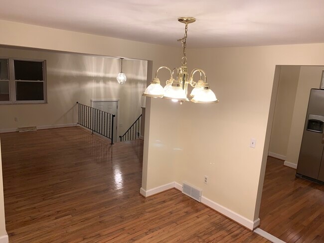 Photo - 4268 Sample Ct