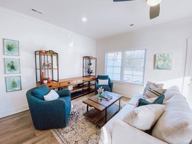Oakwood Village Townhomes