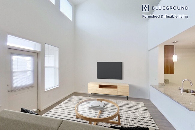 60 Robert Dr Unit SI FL3-ID3943A