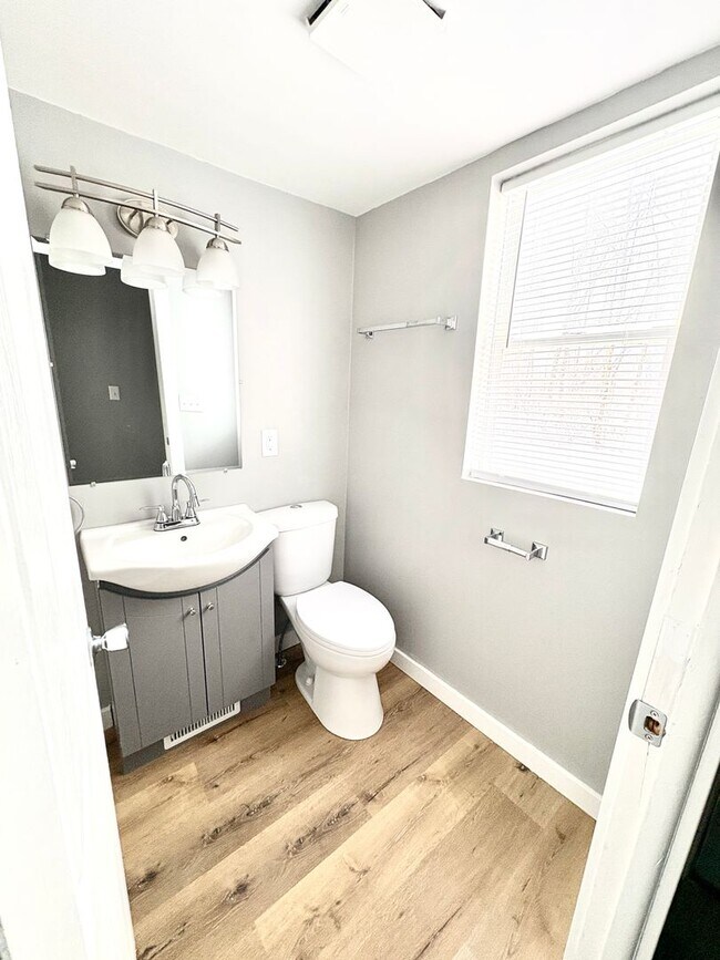 Photo - 194 Lindsey Ave Unidad 196 lindsey ave