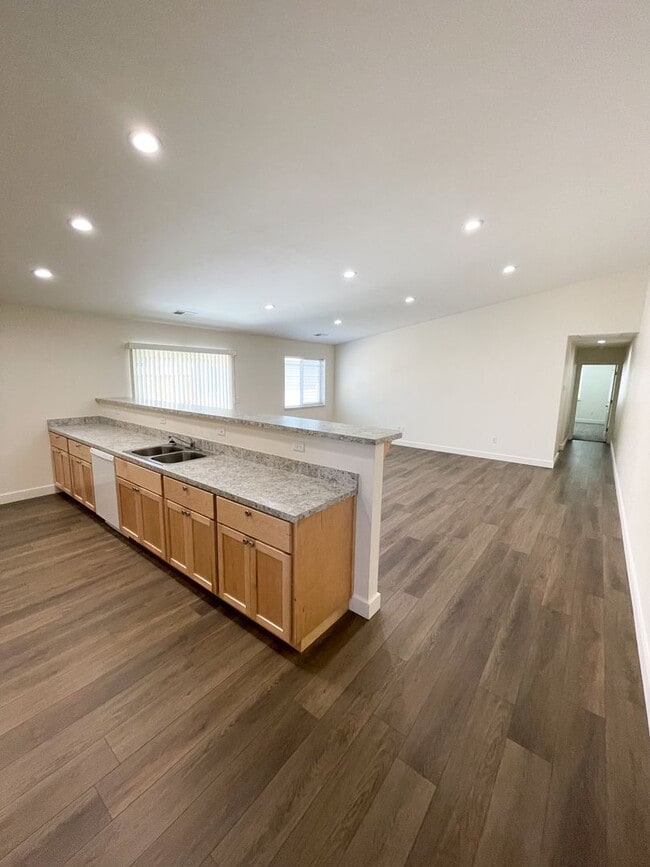 Photo - 4245-47 Wyoming Unidad 4245