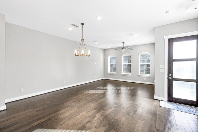 Photo - 12562 Holly Blue Ln