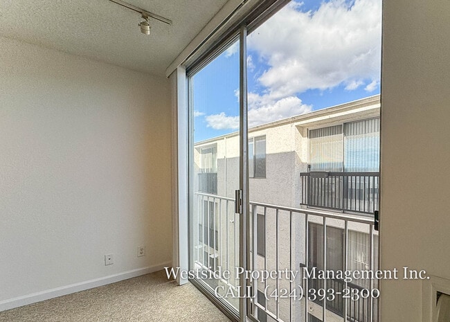 Photo - 11645 Montana Ave