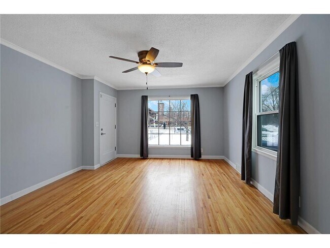 Photo - 5830 Lyndale Ave S Unidad 5830