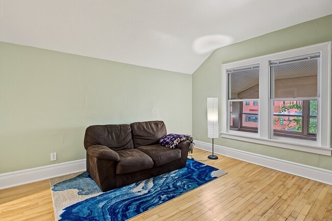 560 S Stryker Ave Unit 2