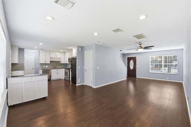 Building Photo - 19706 Bluff Canyon Way