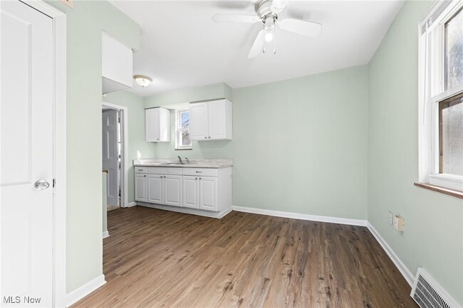 Photo - 21000 Priday Ave