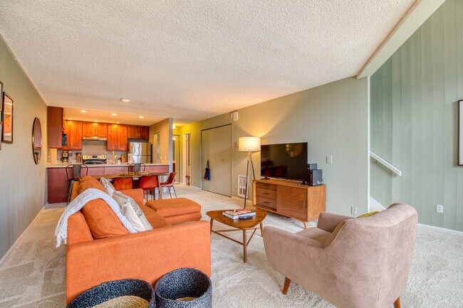 Photo - 13954 NE 60th Way