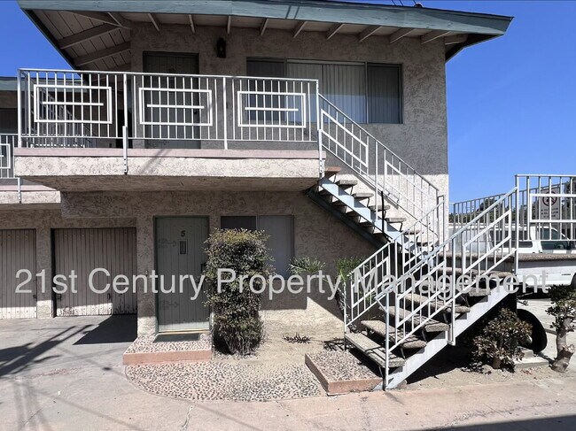 Spacious 1 Bedroom Ground Level Apartment - Downey