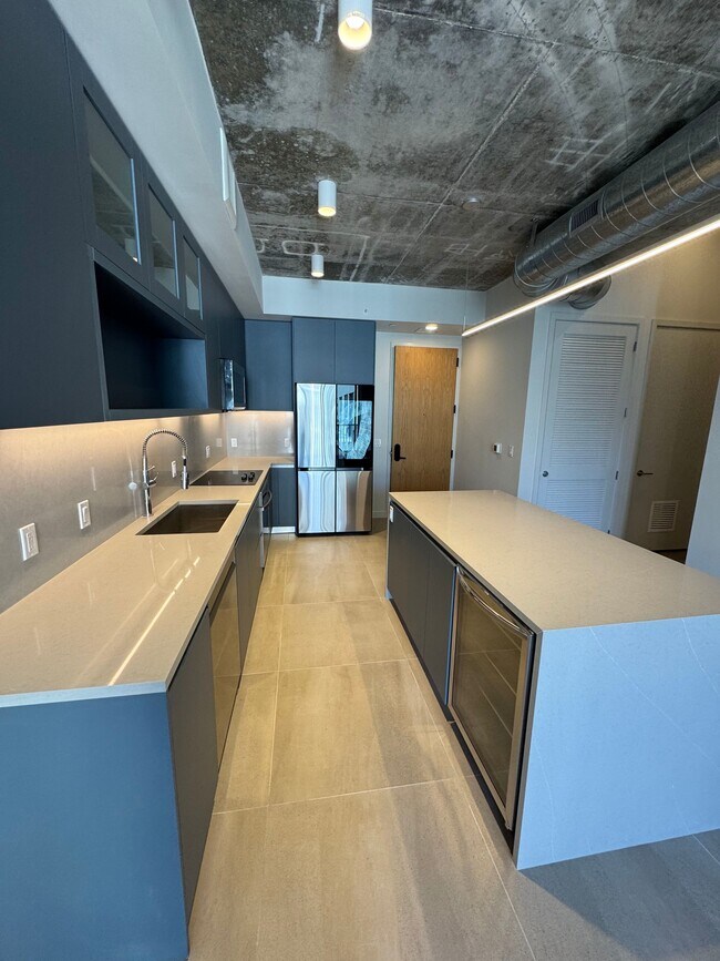 KITCHEN - 62 NW 26th St Unit A3C