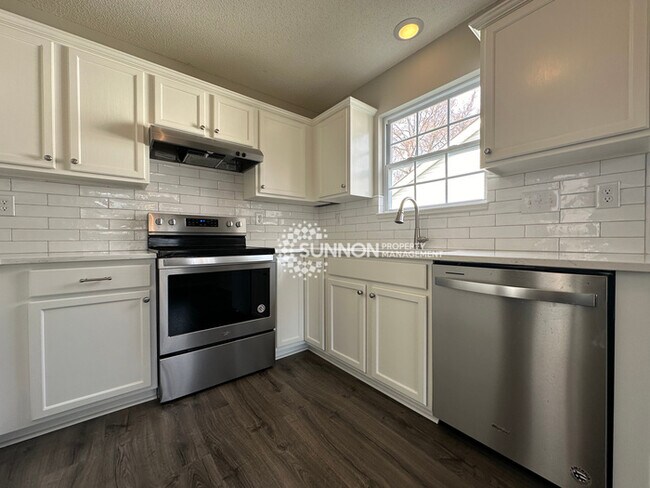 3 Bed 2 Bathroom Ranch Home in Steel Creek