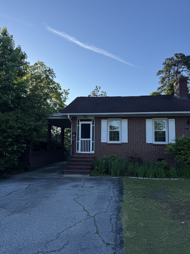 Photo - 403 Durst Ave W House