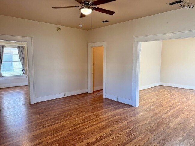 Photo - 1825 11th St