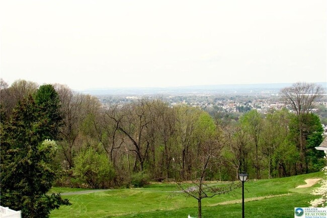 Photo - 929 Eden Terrace