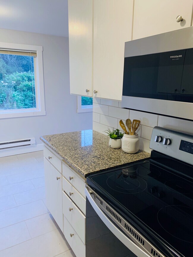 3627 13th Ave W Unit 1