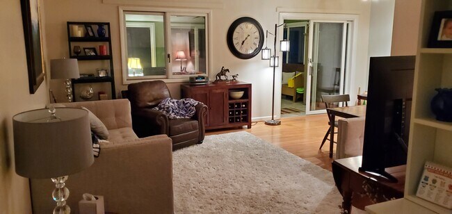 Photo - 5910 King James Dr