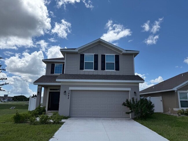 Newly built 4/3 in a great new community - Newly built 4/3 in a great new community House