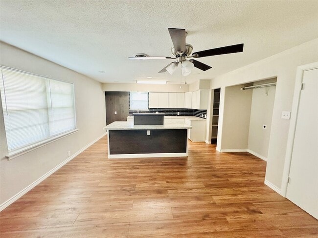 Photo - 9140 Donnybrook Ln