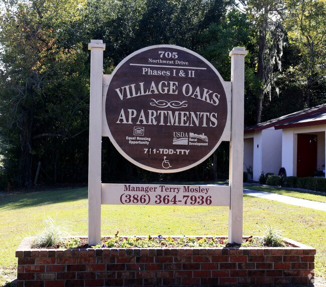 Photo - Village Oaks Apartments II