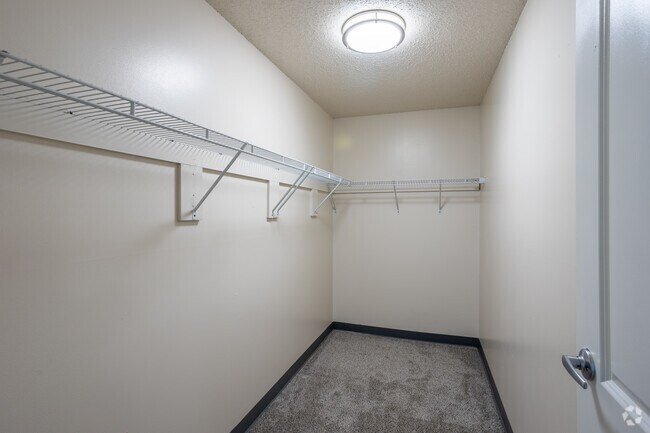 Studio 424SF