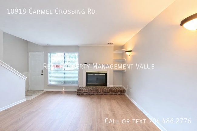 Photo - 10918 Carmel Crossing Rd