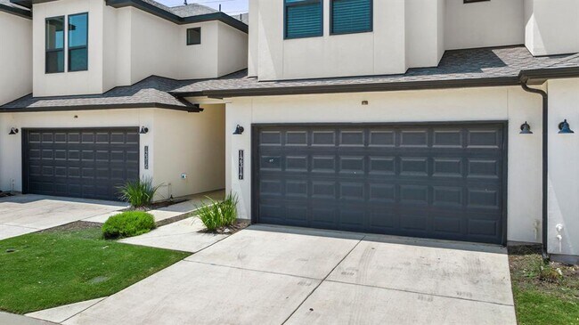 12317 Maypole Bend