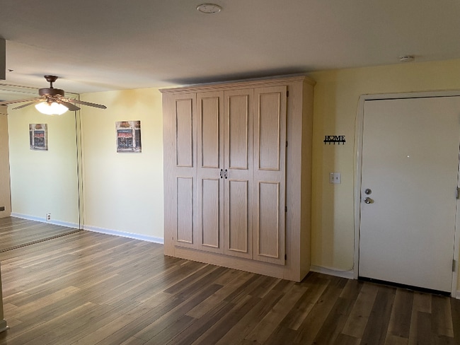 Building Photo - 12123 W Bell Rd Rental