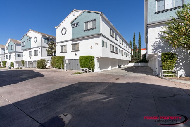 Photo - Vantaggio Townhomes