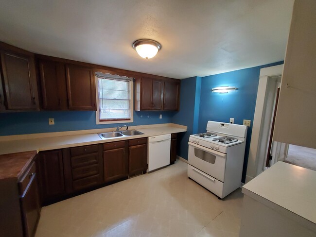 Photo - 722 W 10th St House
