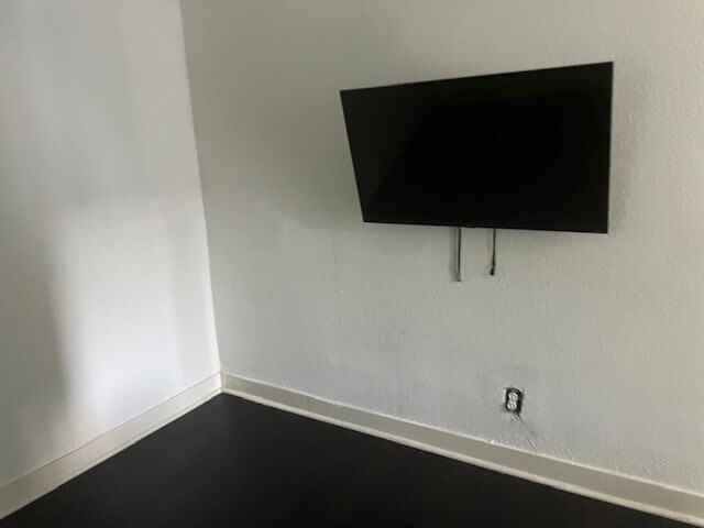 Photo - 5603 Petty St