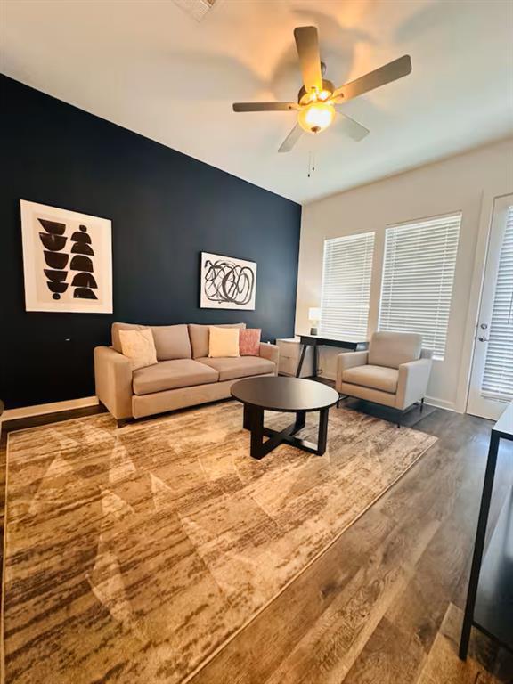 Building Photo - 680 Naumann Dr Unit A4