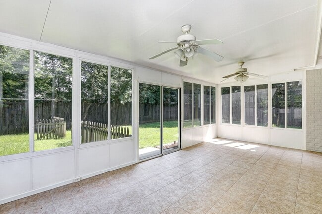 Photo - 3/2 With Sun-Room and Large Backyard!