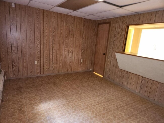 Photo - 3234 Valley View St