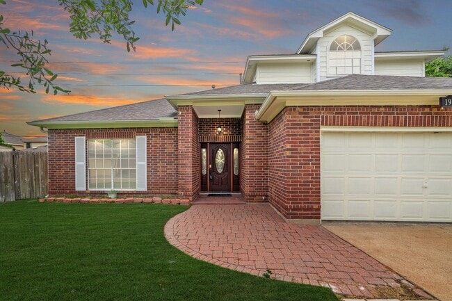 Photo - 19102 Lookout Mountain Ln