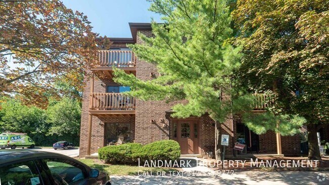 Building Photo - 2250 Abbeywood Dr Unit # B Rental