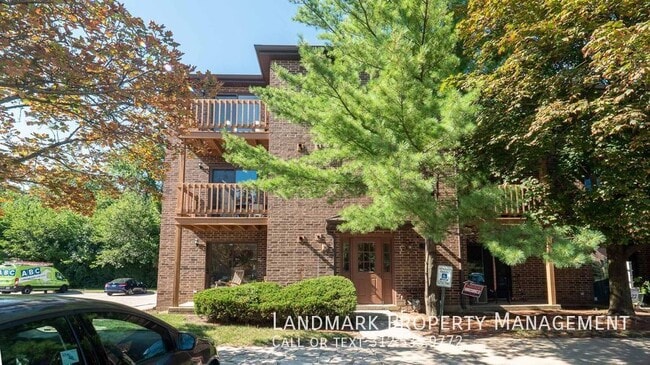 Photo - 2250 Abbeywood Dr Apartamento Unidad # B
