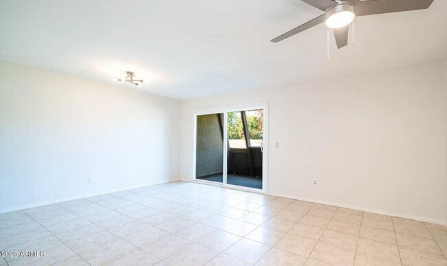 Photo - 1329 S Mitchell Dr