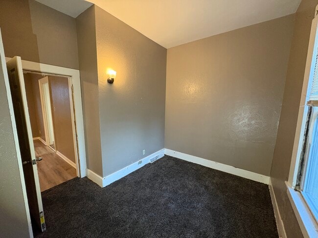 Photo - 1221 Peck St