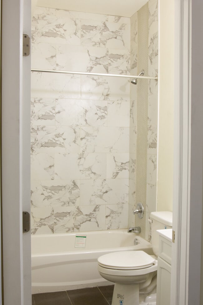 Photo - 6032 Market St Unit 3