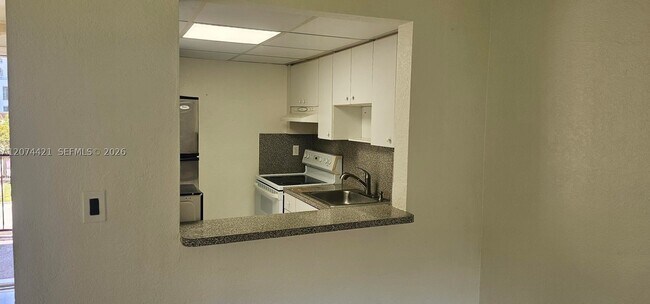Photo - 652 NW 3rd St Unit 304