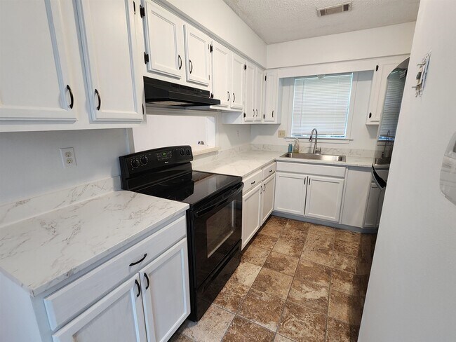 Photo - 8186 Valley Ridge Trail