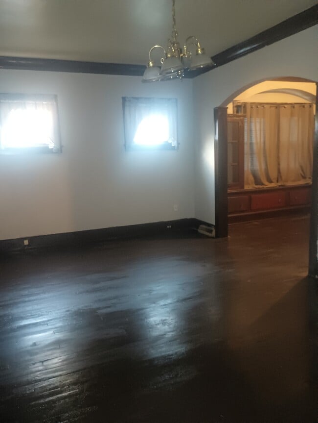 Photo - 9909 Dunlap Ave