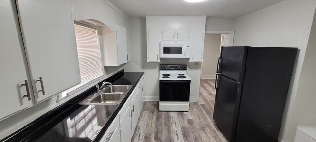 Photo - 3008 Peebles Dr