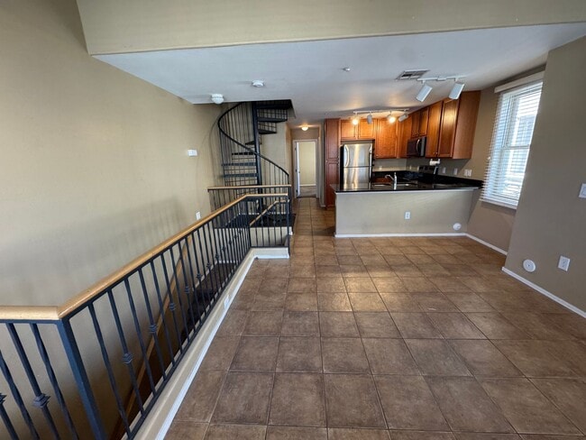 Photo - 4062 E Windsor Dr