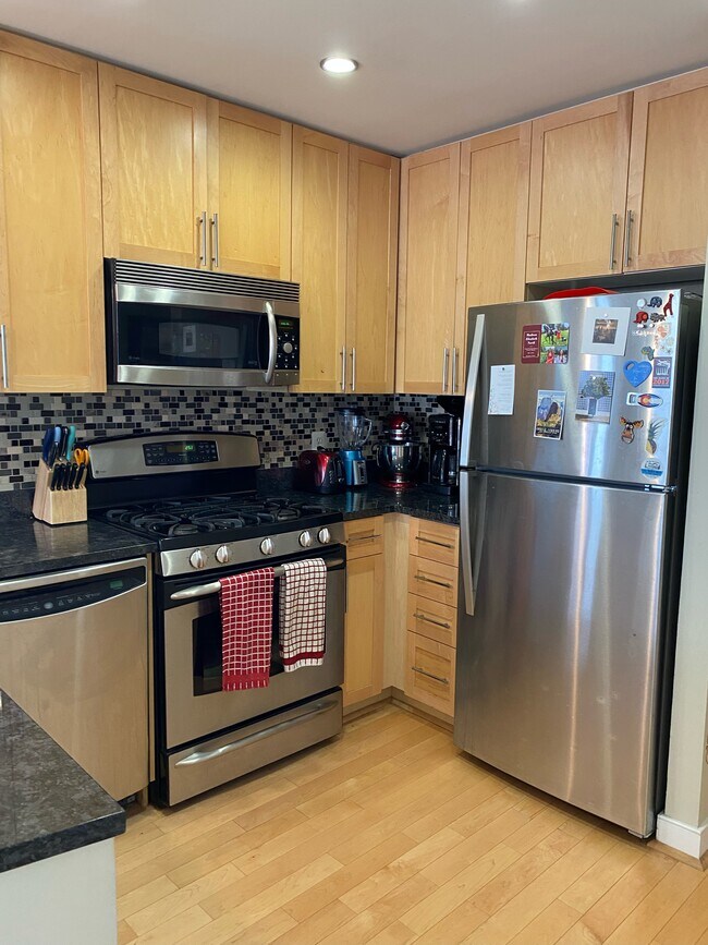 820 N Pollard St Unit 713