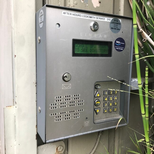 security entrance - 7526 Fountain Ave Unit 1