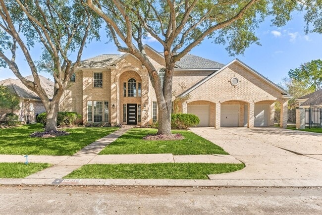 Photo - 14910 Lake Woodbridge Ct