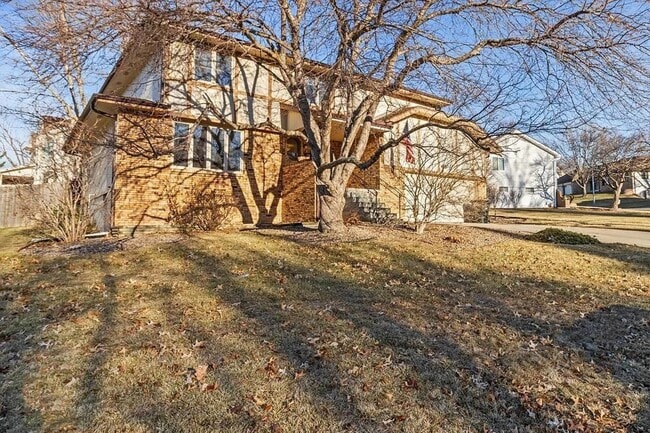 Photo - Spacious Harvey Oaks 4-bedroom home with c...